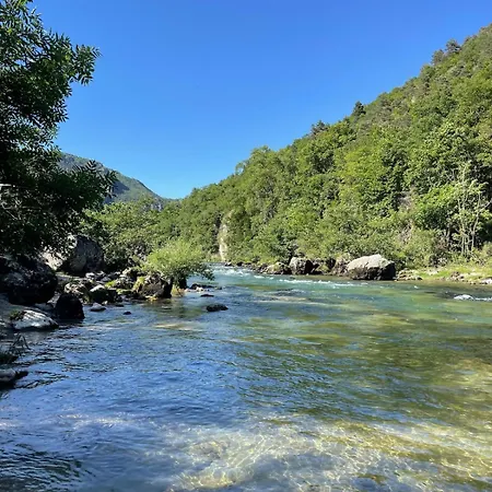 Au Coeur Des Gorges Du Tarn Nyaraló *